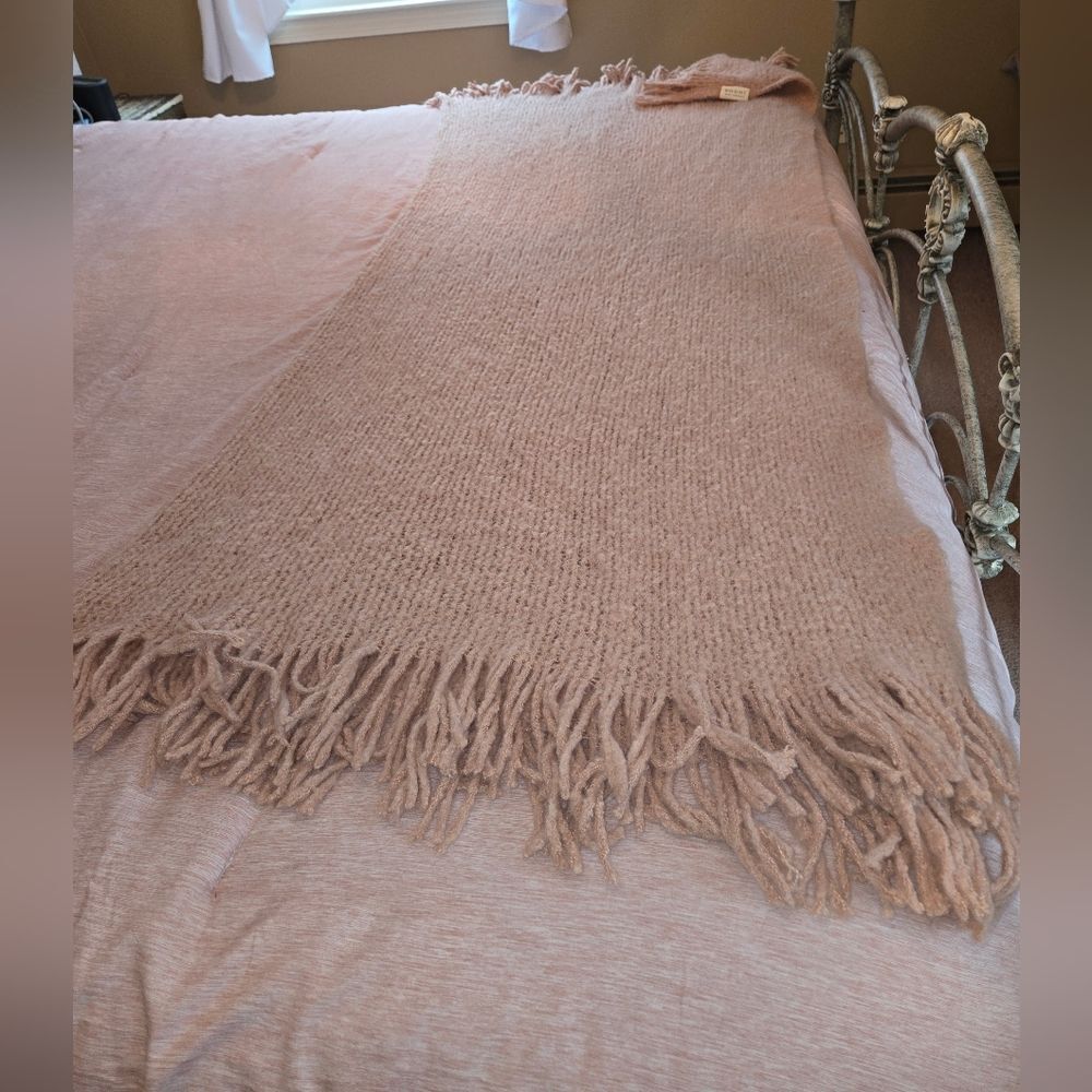 Home Essentials Rose Color Throw Blanket - Picture 7 of 7
